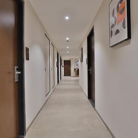 Hotel Elements Сурат Екстер'єр фото