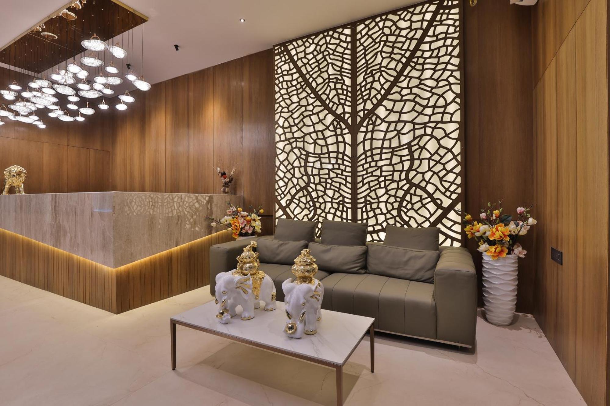Hotel Elements Сурат Екстер'єр фото