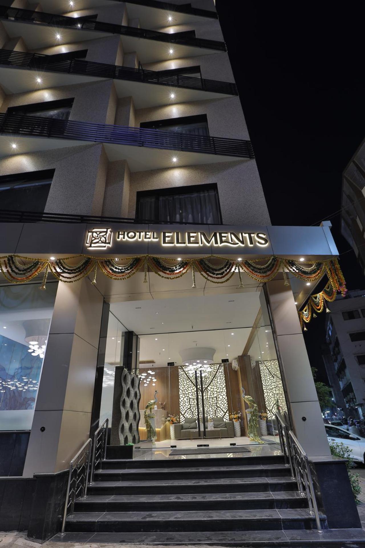 Hotel Elements Сурат Екстер'єр фото